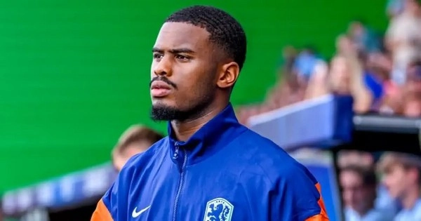 Chelsea Capai Kesepakatan Pribadi dengan Bintang Ajax, Jorrel Hato