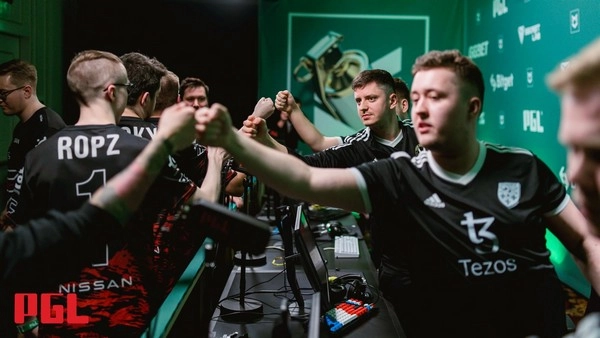 Pilihan Nilai Berisiko First Blood - Apakah Taruhan First Blood di Esports Terlalu Berisiko atau Salah Harga?