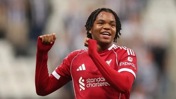 Liverpool Terlibat Sengketa Hukum dengan Chelsea Terkait Rio Ngumoha