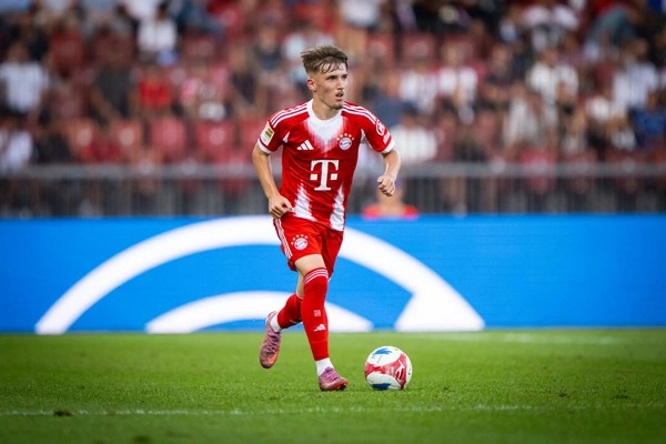 Apakah Lennart Karl Bakal Jadi Ribery Berikutnya bagi Bayern Setelah Tampil Menonjol di Liga Champions?