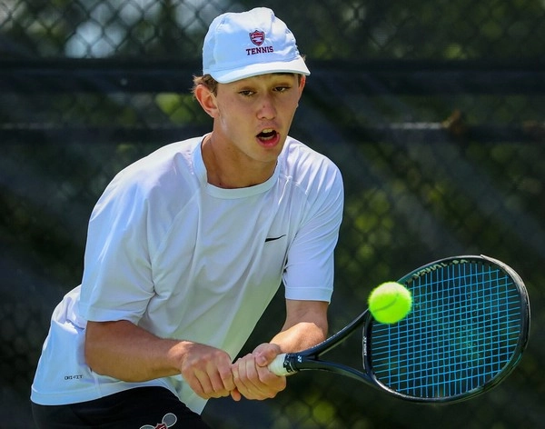 Bisakah durasi reli tenis memprediksi akurasi pemenang?