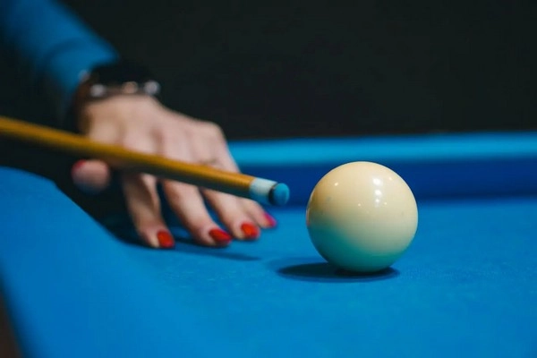 Apakah momentum diam biliar memberi petunjuk taruhan?