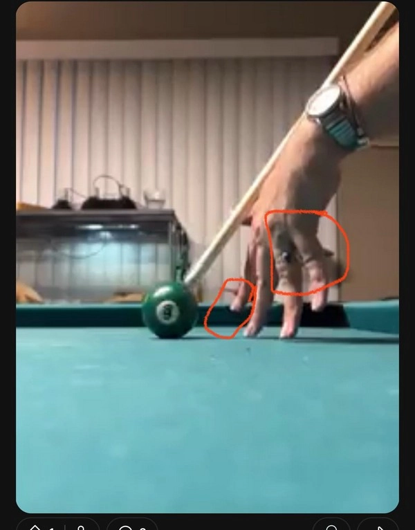 Mengapa petaruh harus melacak tembakan sudut berisiko dalam biliar?