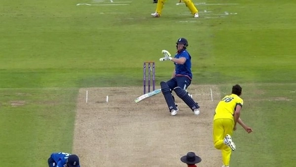 Apa yang Menyebabkan Pemecatan karena Tangan Lembut di Kriket Profesional?